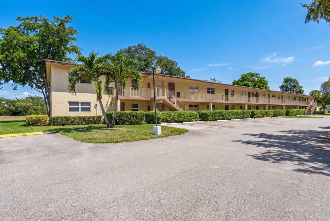 2-web-or-mls-Exterior_DSC07209_hf4k