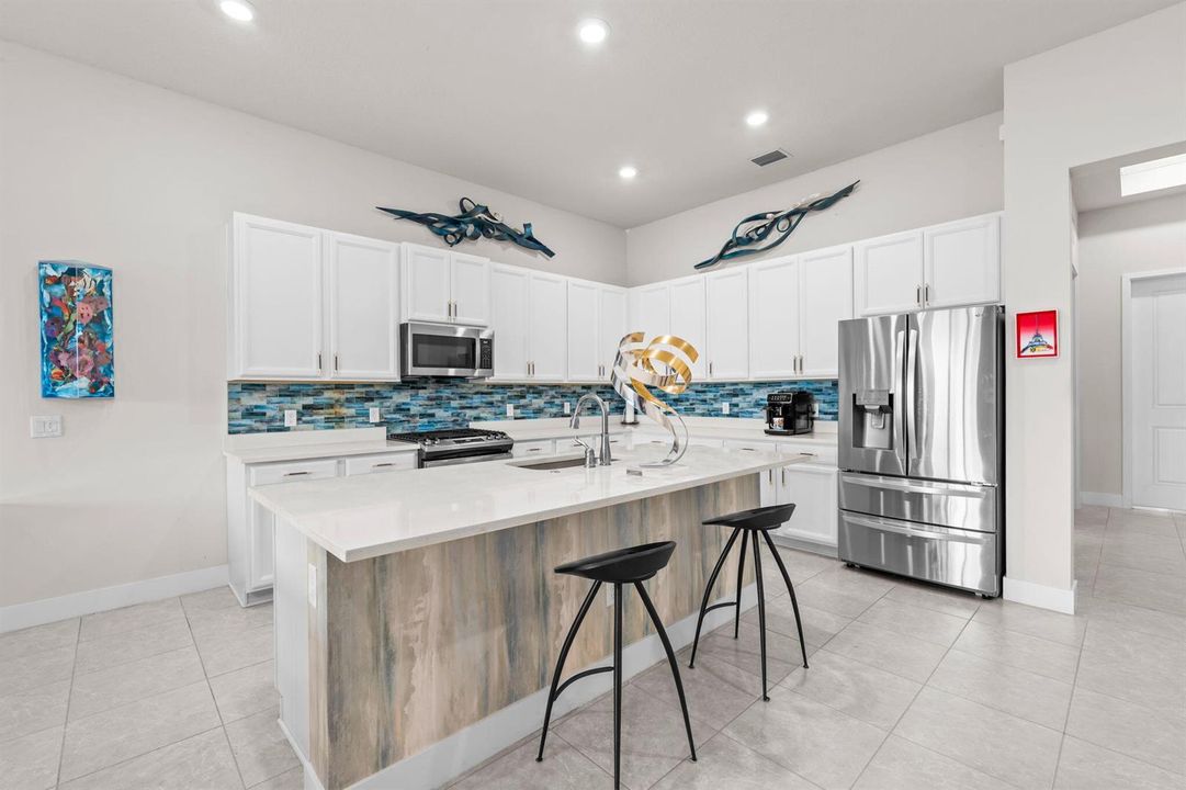 10-web-or-mls-A7407866
