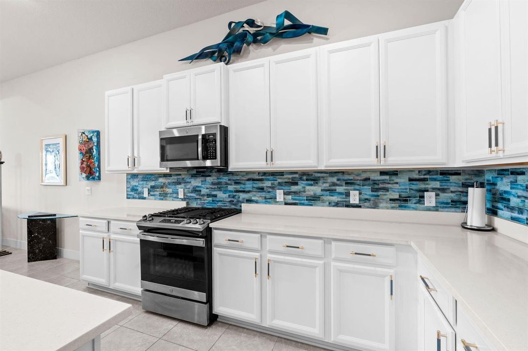 14-web-or-mls-A7407878