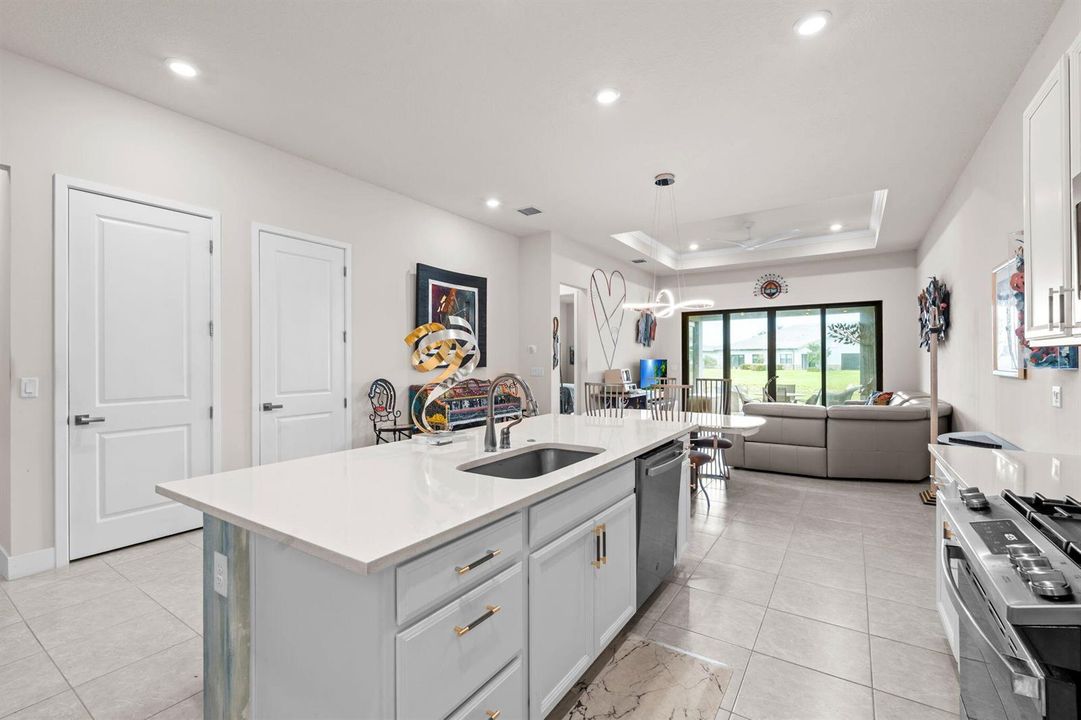 15-web-or-mls-A7407875