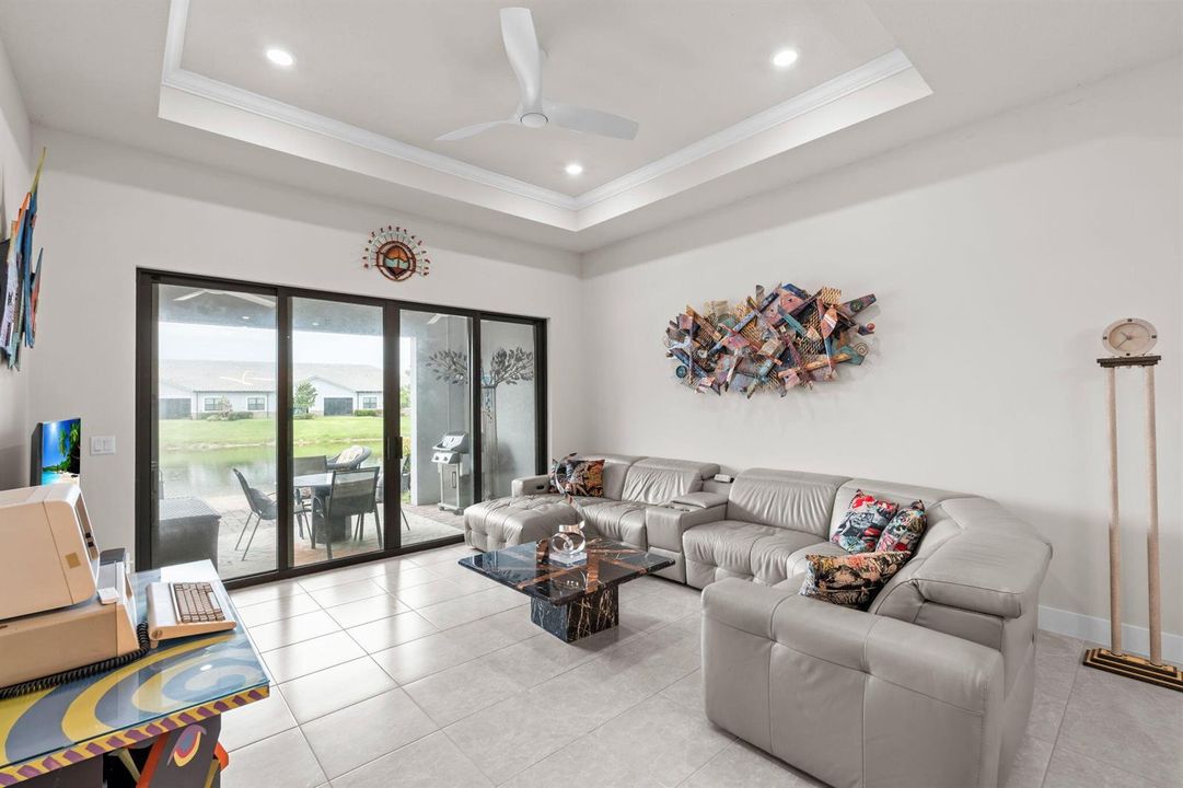 19-web-or-mls-A7407893