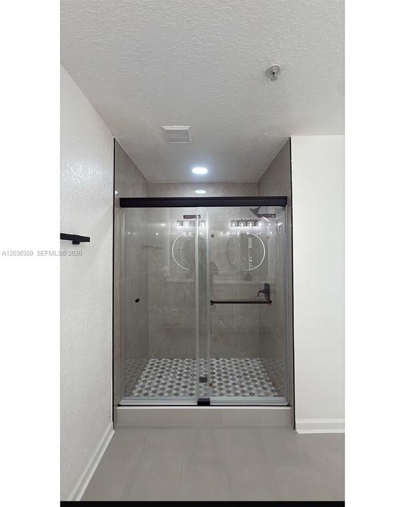 For Sale: $335,000 (3 beds, 2 baths, 1682 Square Feet)