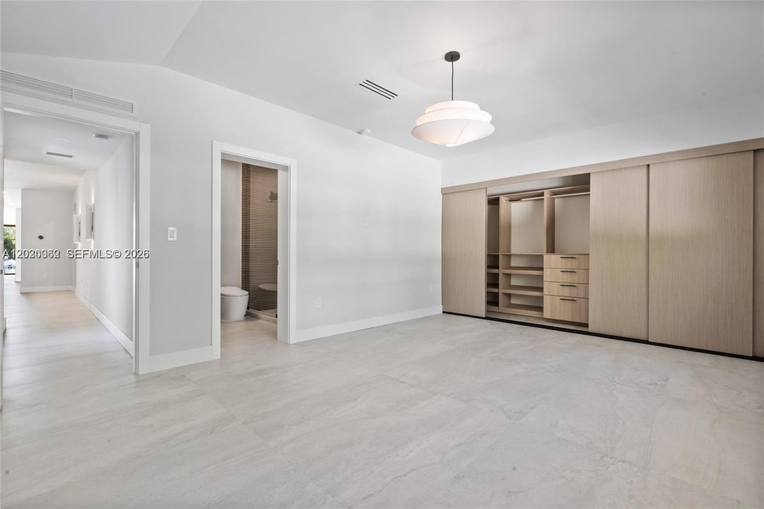 В аренду: $24,500 (4 спален, 4 ванн, 3206 Квадратных фут)