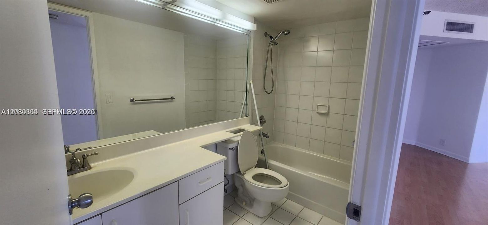 En Renta: $2,700 (2 camas, 2 baños, 1302 Pies cuadrados)