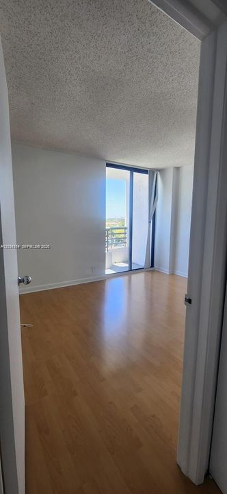 En Renta: $2,700 (2 camas, 2 baños, 1302 Pies cuadrados)