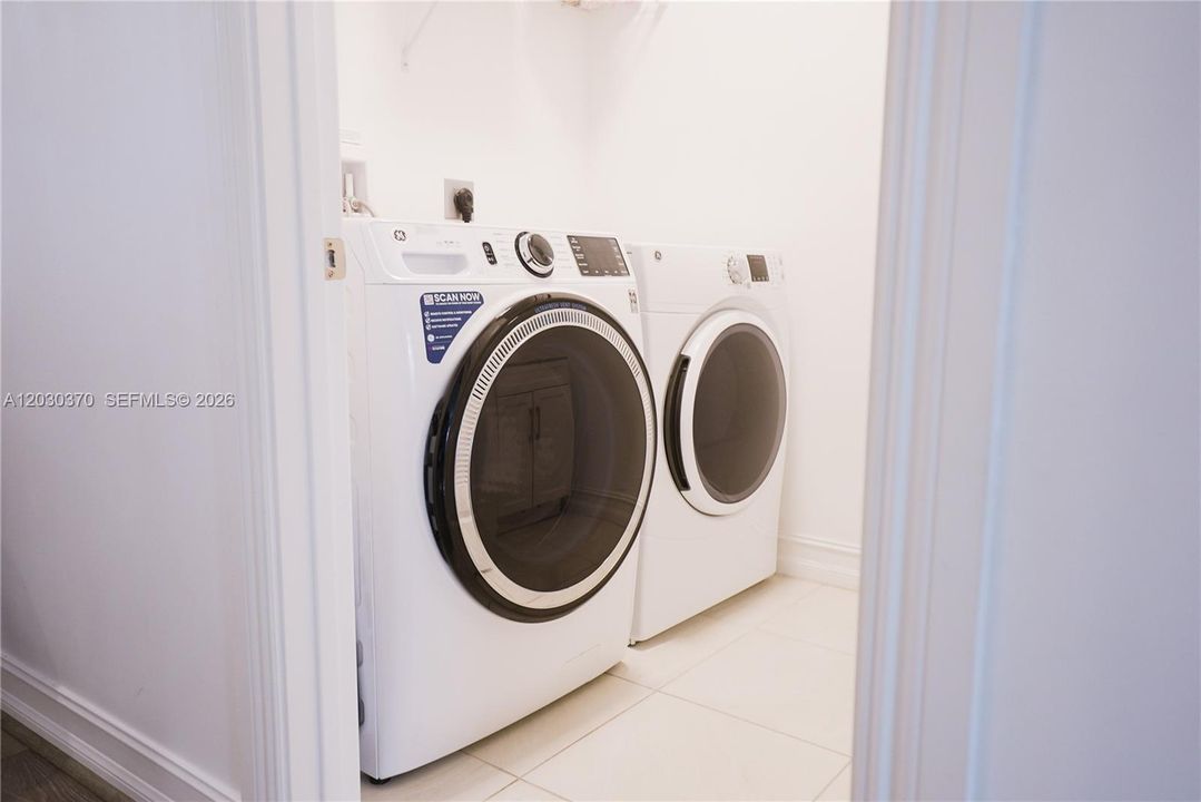 En Renta: $3,600 (3 camas, 2 baños, 1728 Pies cuadrados)