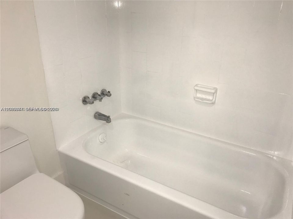 En Venta: $420,000 (2 camas, 2 baños, 1477 Pies cuadrados)
