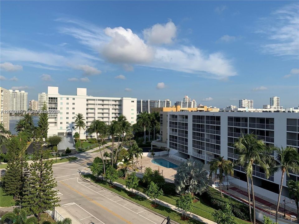 En Venta: $420,000 (2 camas, 2 baños, 1477 Pies cuadrados)