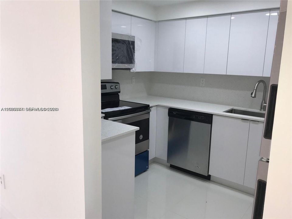 En Venta: $420,000 (2 camas, 2 baños, 1477 Pies cuadrados)