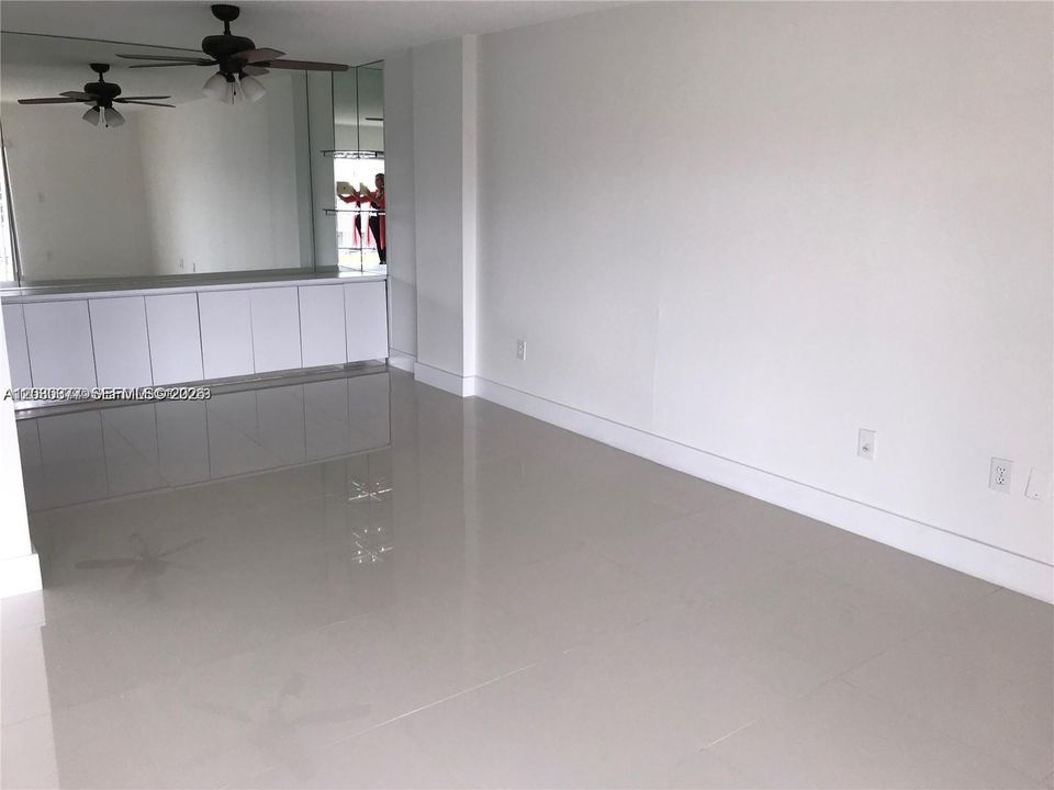 En Venta: $420,000 (2 camas, 2 baños, 1477 Pies cuadrados)