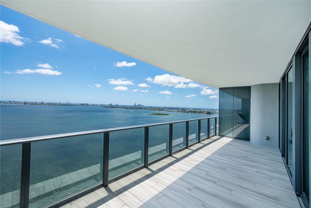 For Rent: $8,350 (3 beds, 3 baths, 1526 Square Feet)