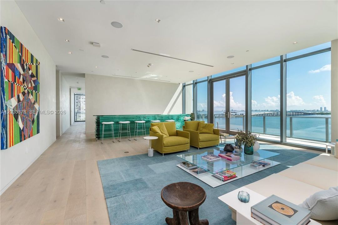For Rent: $8,350 (3 beds, 3 baths, 1526 Square Feet)