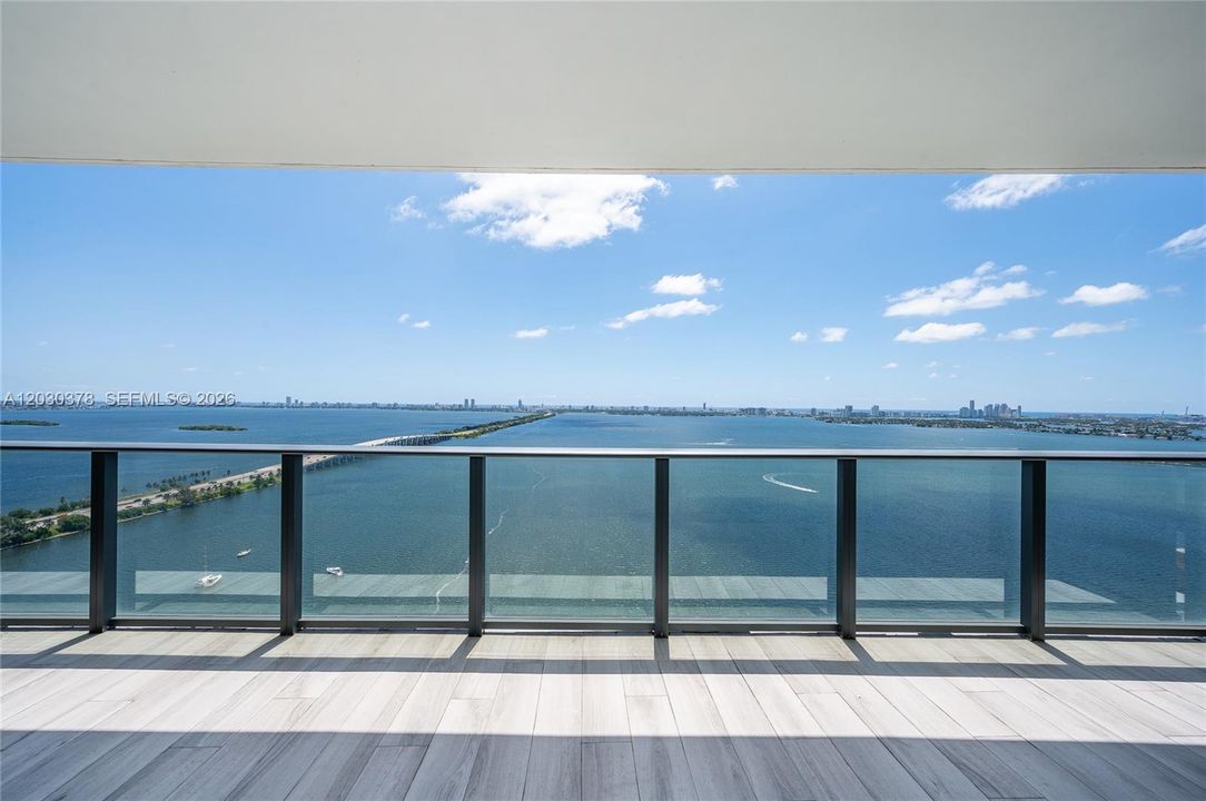 For Rent: $8,350 (3 beds, 3 baths, 1526 Square Feet)