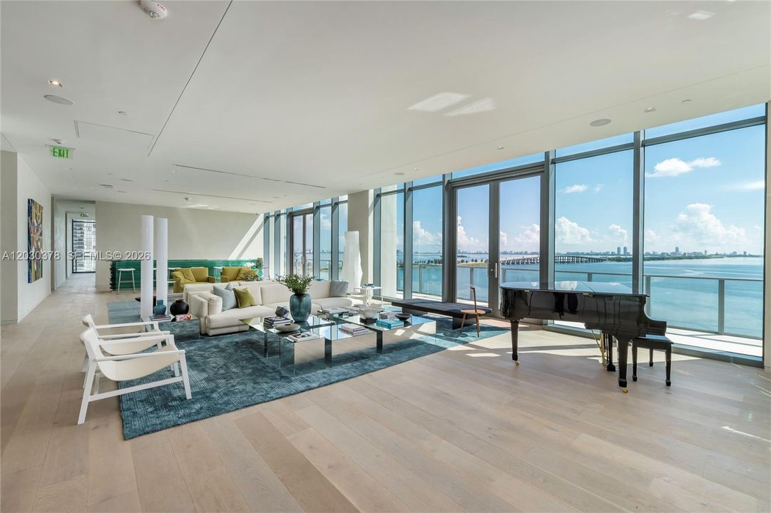 For Rent: $8,350 (3 beds, 3 baths, 1526 Square Feet)