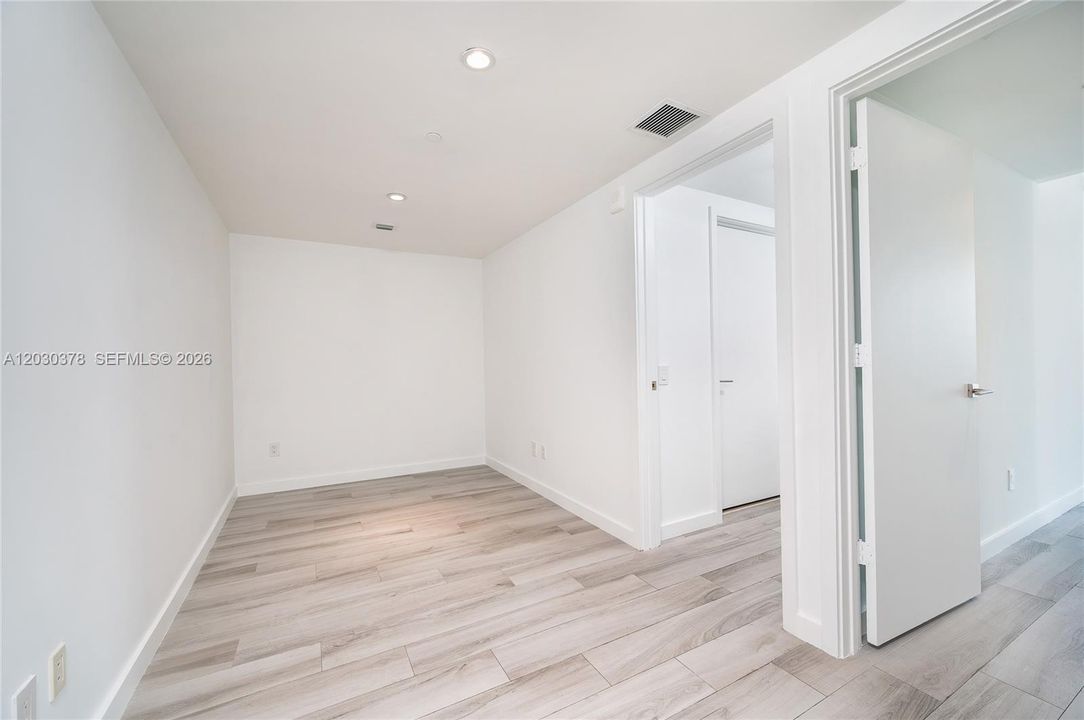 For Rent: $8,350 (3 beds, 3 baths, 1526 Square Feet)