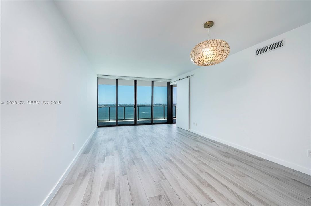 For Rent: $8,350 (3 beds, 3 baths, 1526 Square Feet)