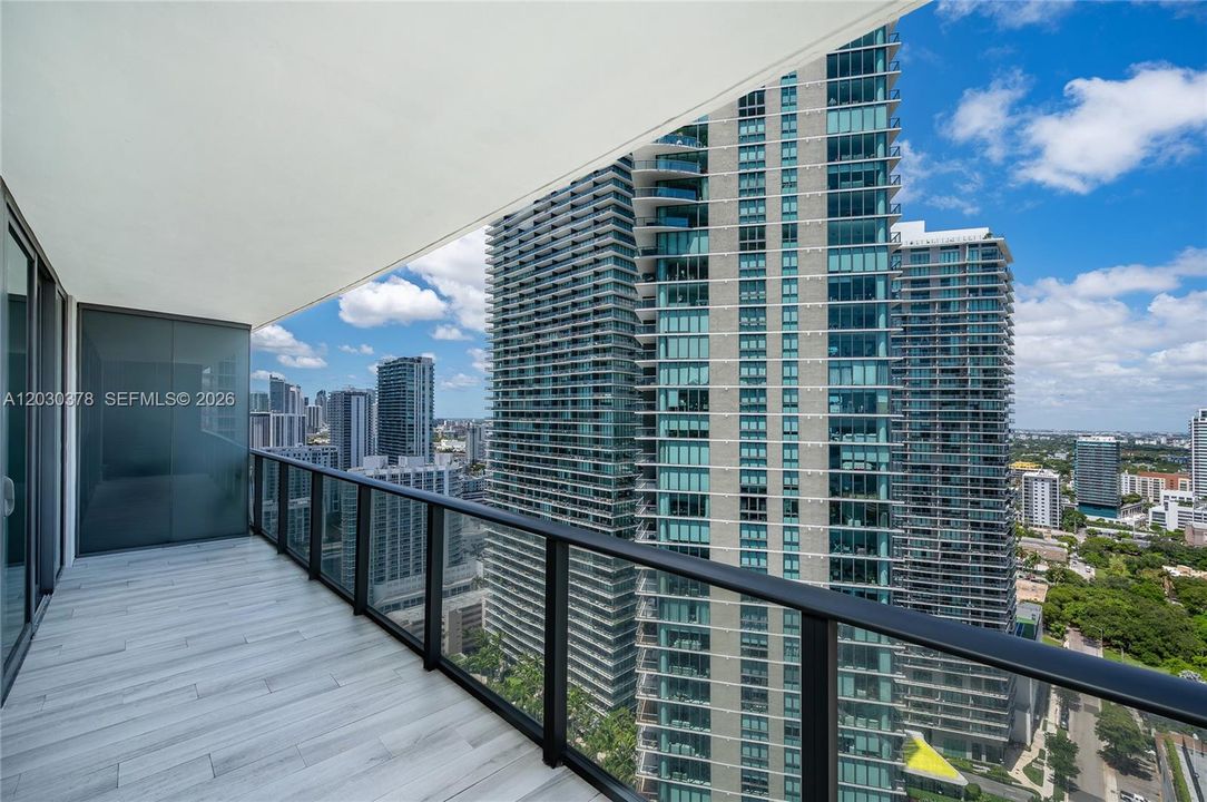 For Rent: $8,350 (3 beds, 3 baths, 1526 Square Feet)