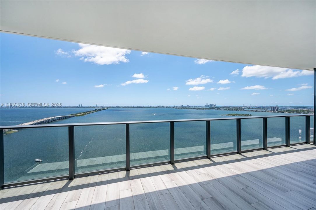For Rent: $8,350 (3 beds, 3 baths, 1526 Square Feet)