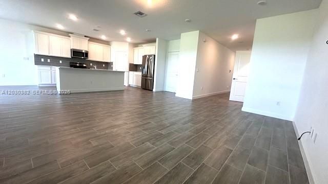 В аренду: $3,800 (4 спален, 3 ванн, 2311 Квадратных фут)