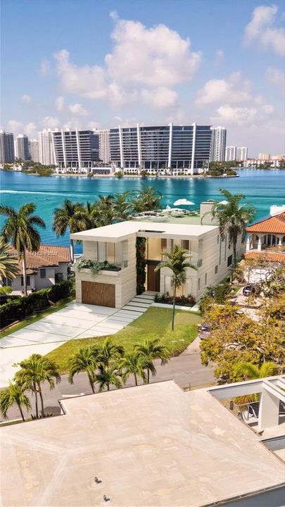 For Sale: $9,000,000 (0.32 acres)