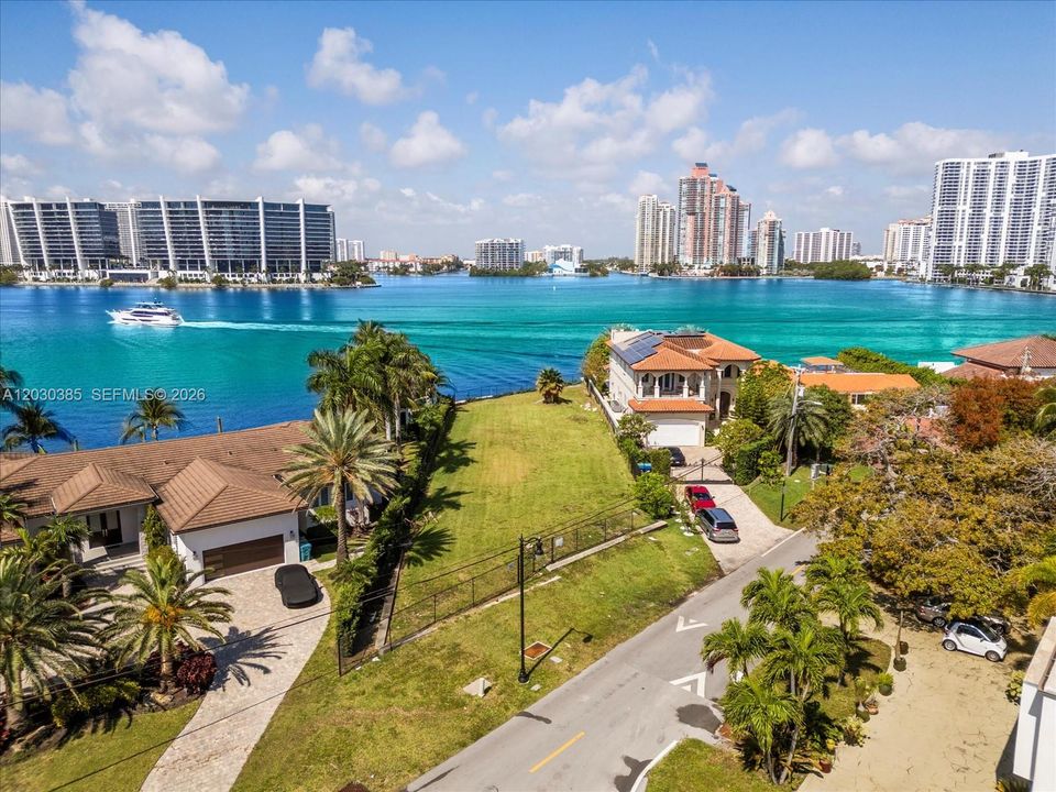 For Sale: $9,000,000 (0.32 acres)