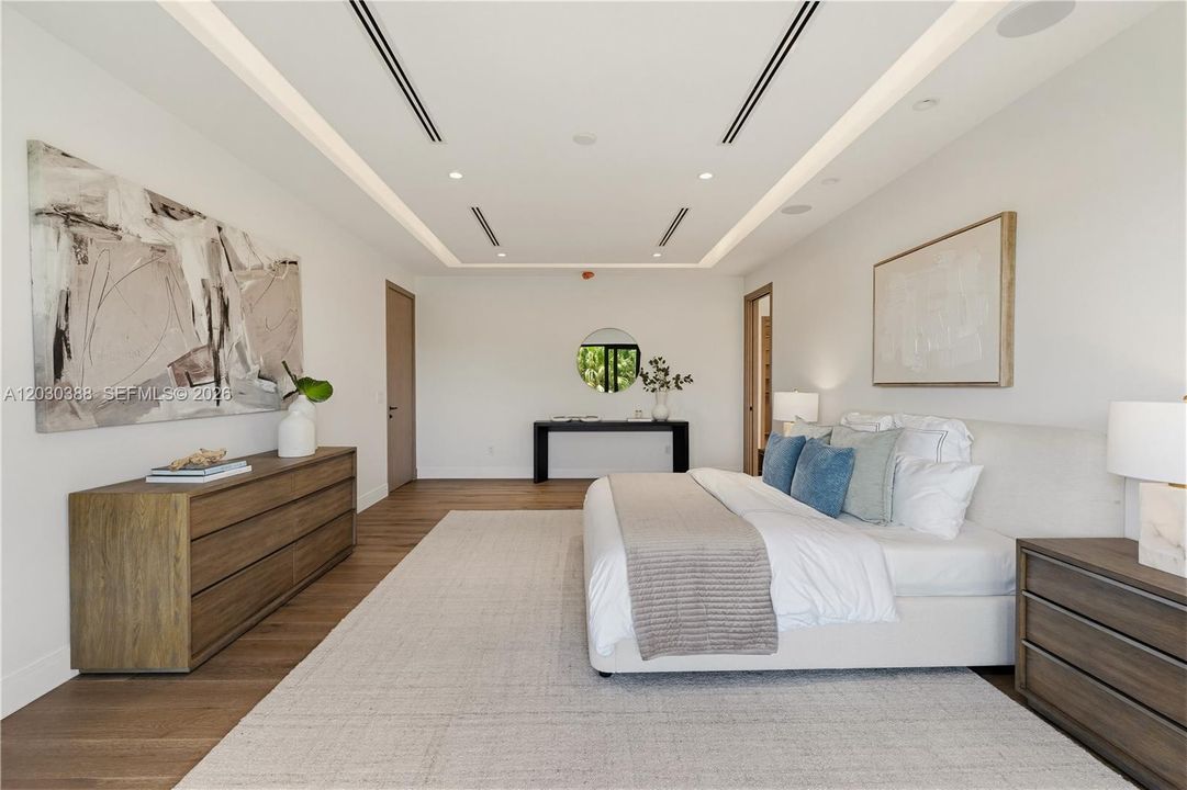 For Sale: $5,995,000 (6 beds, 7 baths, 5266 Square Feet)