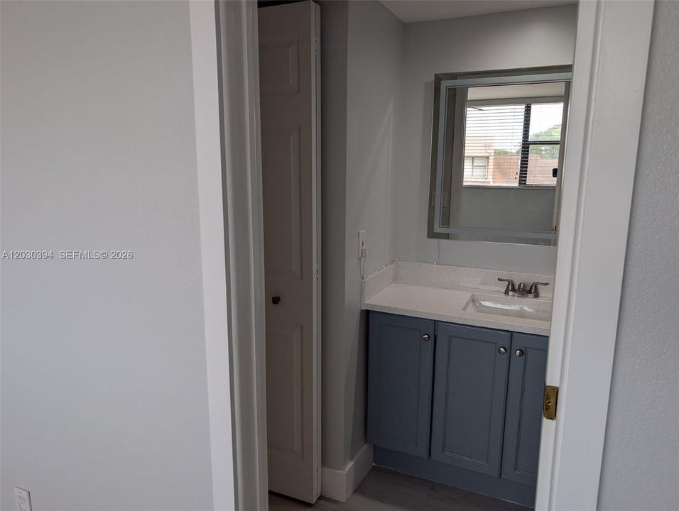 For Sale: $385,000 (2 beds, 2 baths, 1368 Square Feet)
