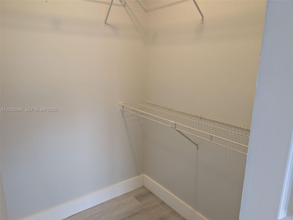 For Sale: $385,000 (2 beds, 2 baths, 1368 Square Feet)