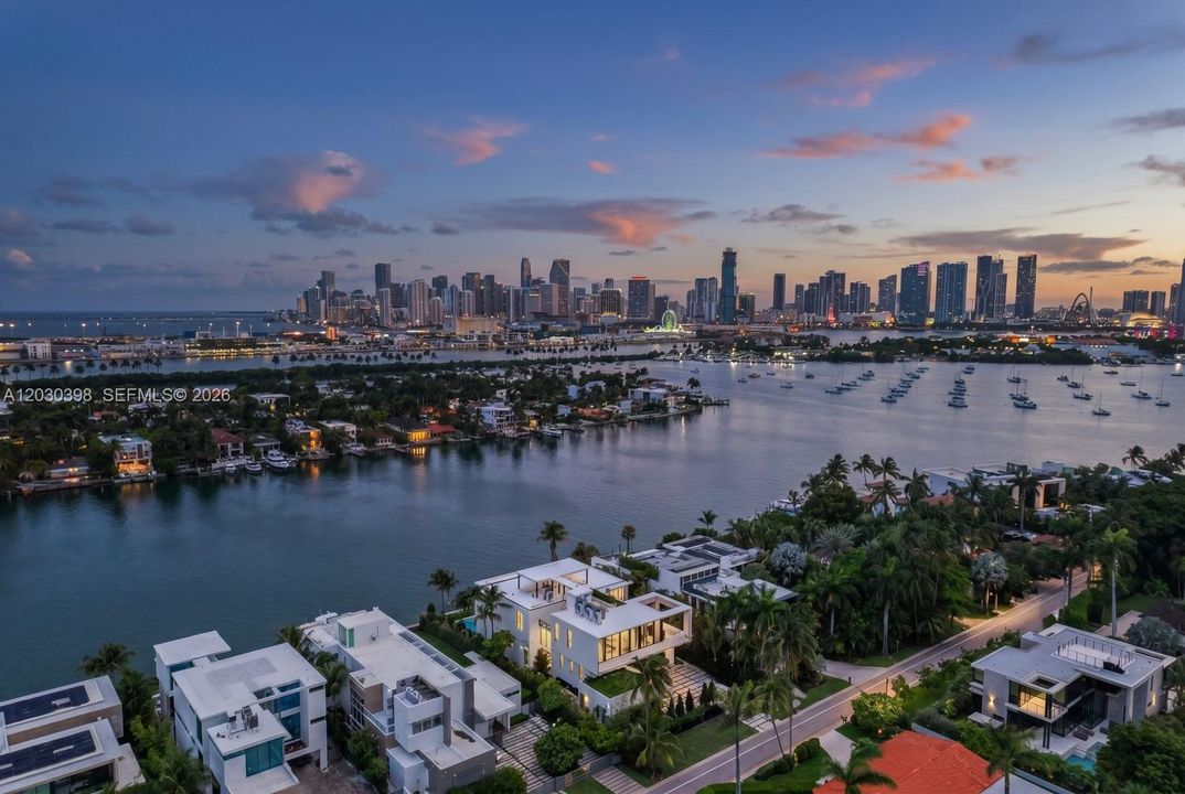 En Venta: $49,500,000 (7 camas, 6 baños, 8300 Pies cuadrados)
