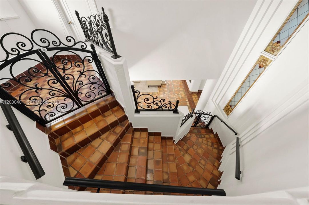 For Sale: $4,450,000 (5 beds, 4 baths, 4636 Square Feet)