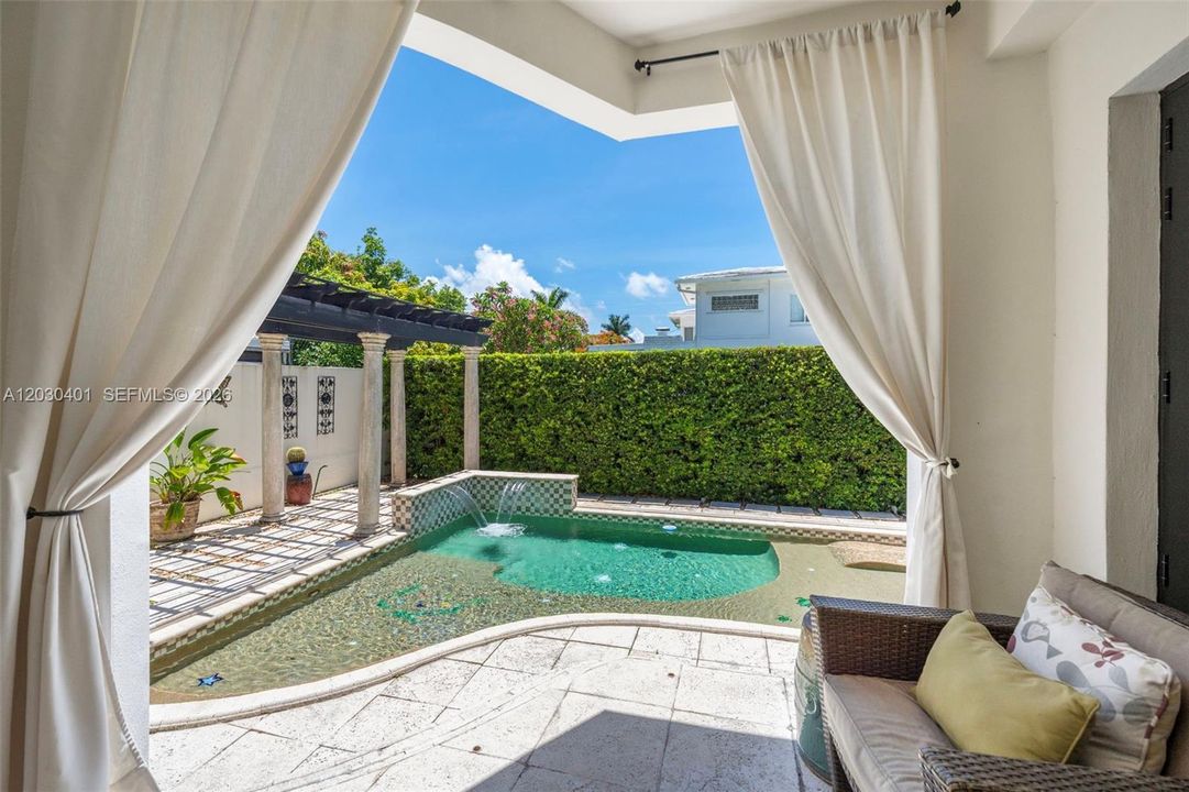 For Sale: $4,450,000 (5 beds, 4 baths, 4636 Square Feet)