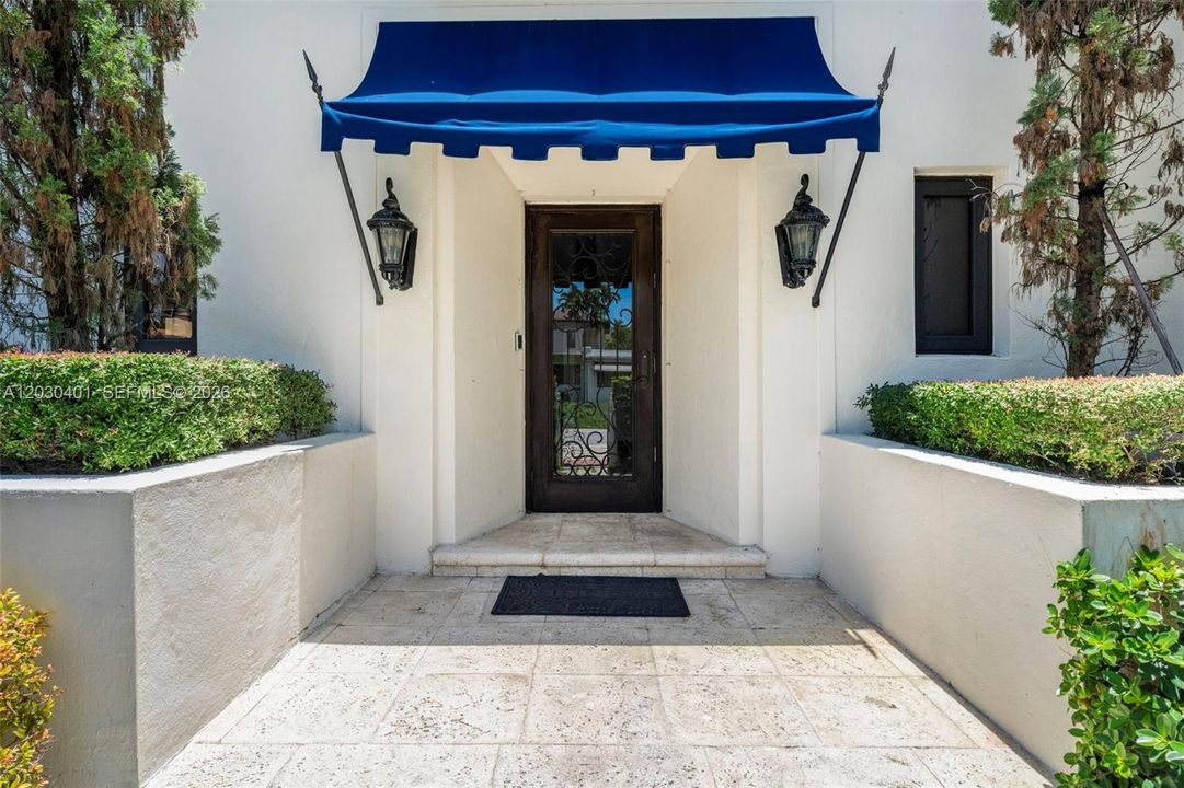 For Sale: $4,450,000 (5 beds, 4 baths, 4636 Square Feet)