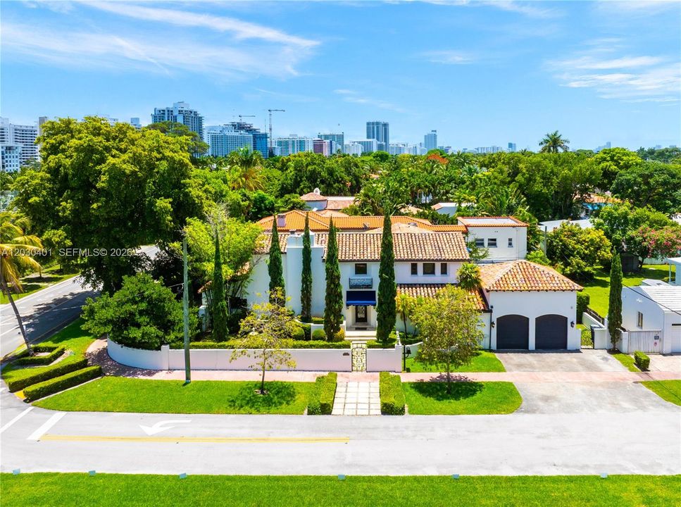 For Sale: $4,450,000 (5 beds, 4 baths, 4636 Square Feet)