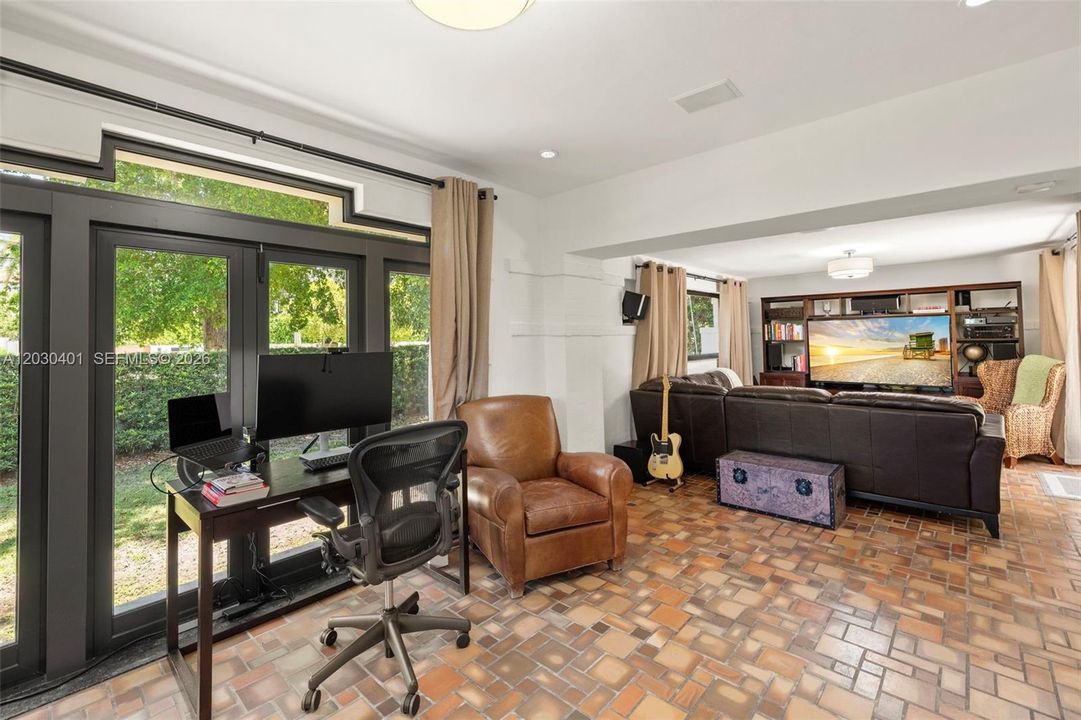 For Sale: $4,450,000 (5 beds, 4 baths, 4636 Square Feet)