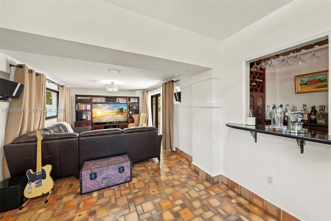 For Sale: $4,450,000 (5 beds, 4 baths, 4636 Square Feet)