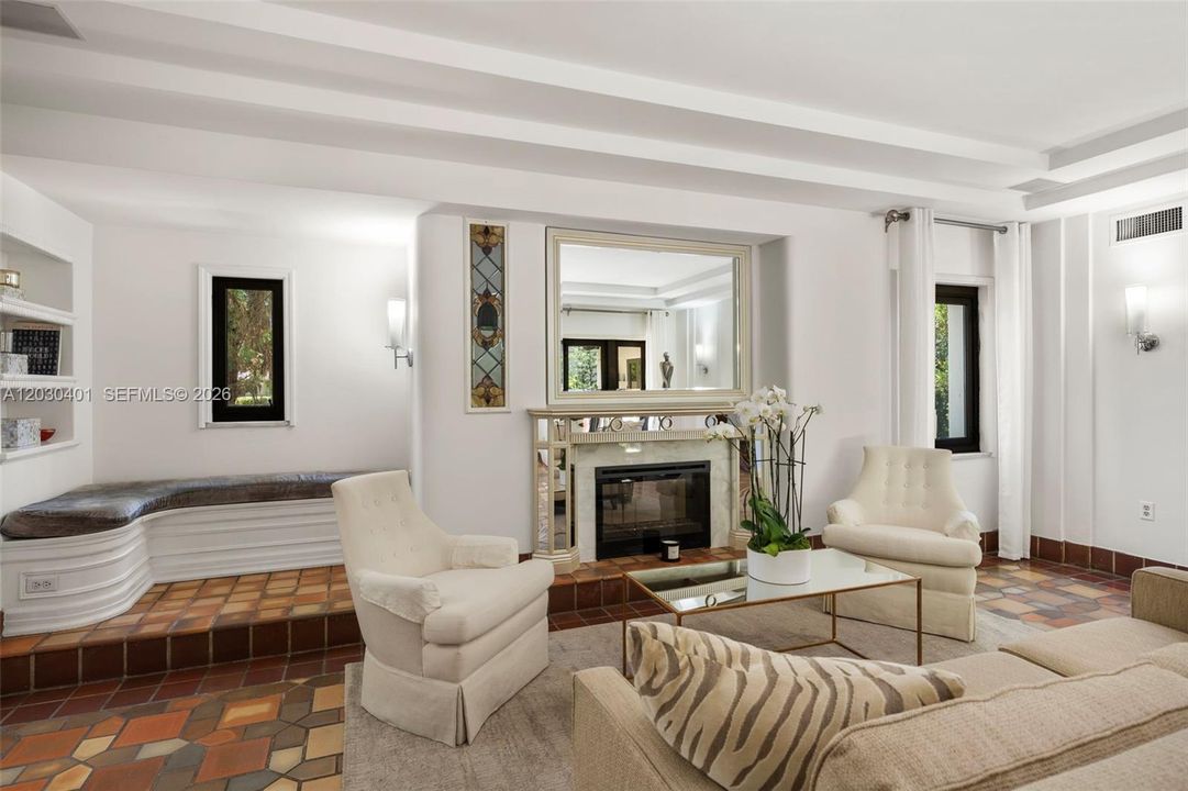 For Sale: $4,450,000 (5 beds, 4 baths, 4636 Square Feet)