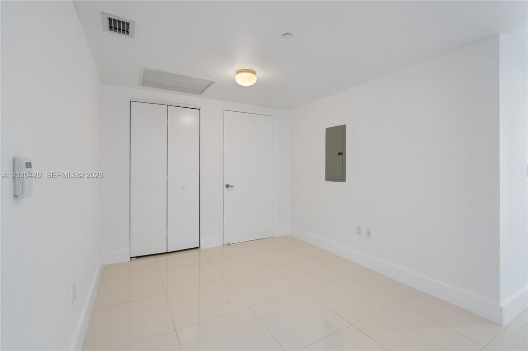 : $4,800 (2 спален, 2 ванн, 1290 Квадратных фут)