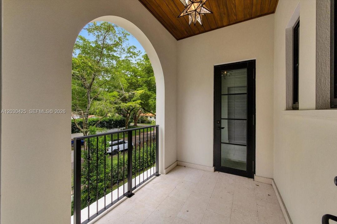 For Sale: $13,790,000 (8 beds, 9 baths, 7772 Square Feet)