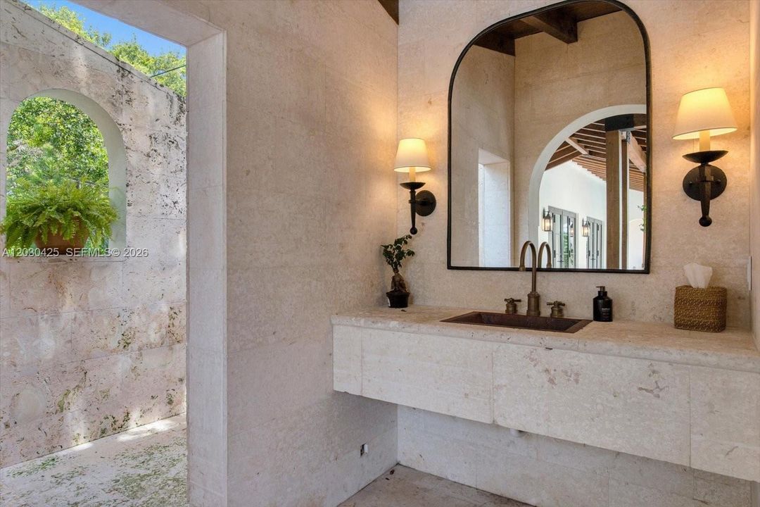 For Sale: $13,790,000 (8 beds, 9 baths, 7772 Square Feet)