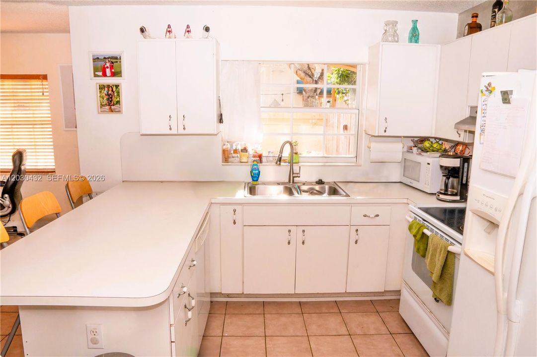 For Sale: $507,900 (3 beds, 2 baths, 1848 Square Feet)