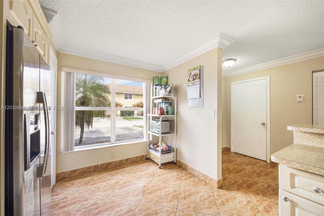 For Sale: $435,000 (3 beds, 2 baths, 1430 Square Feet)