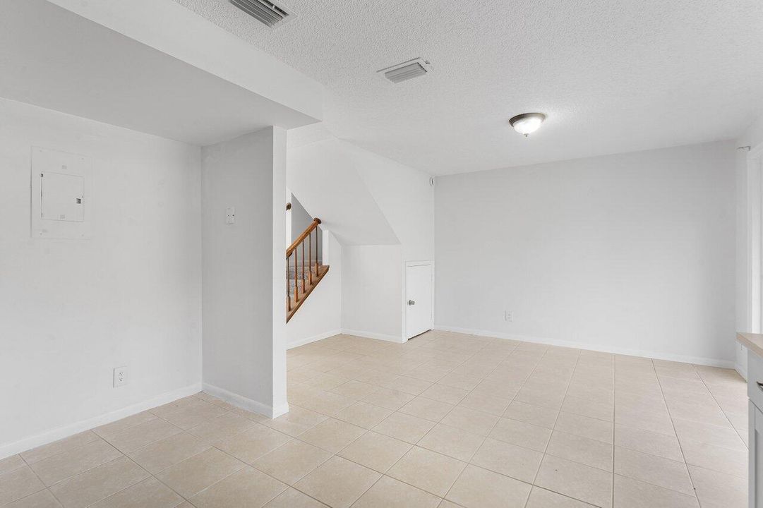 Dining Room/Kitchen