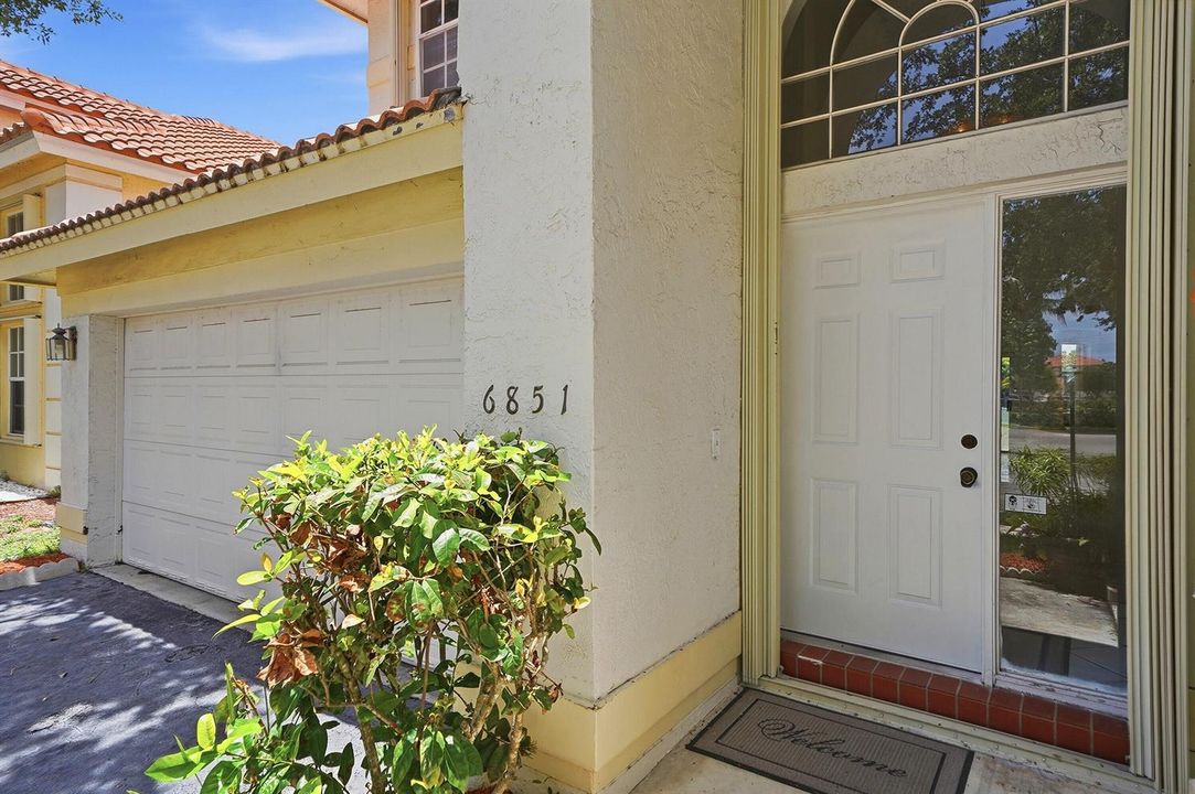 07_exterior entry