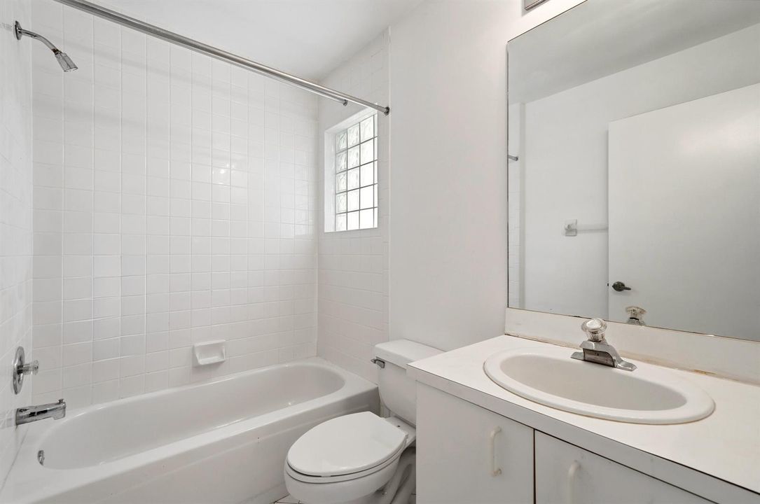 20_bathroom