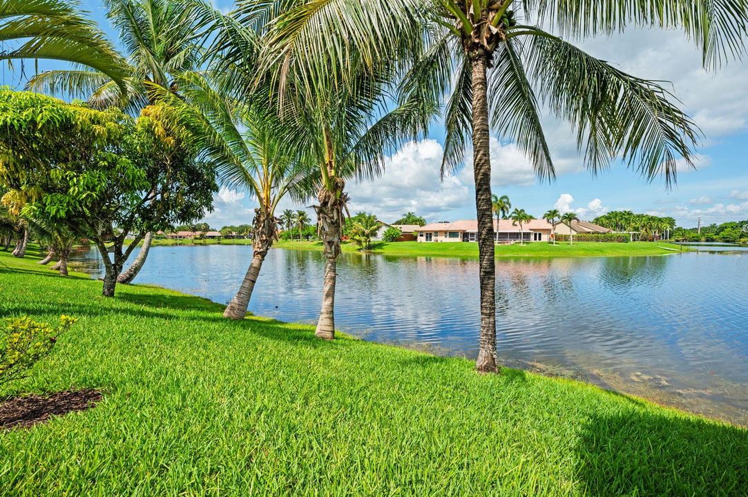 27-web-or-mls-5531-hawkes-bluff-ave