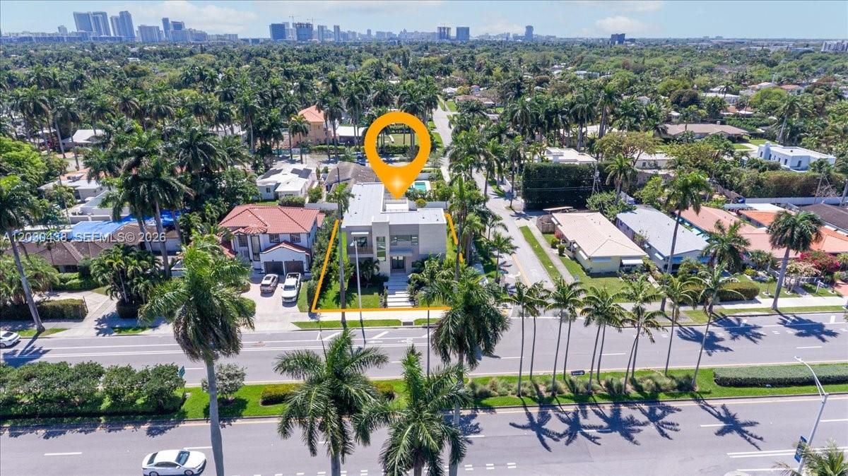 For Sale: $3,399,999 (5 beds, 5 baths, 3217 Square Feet)