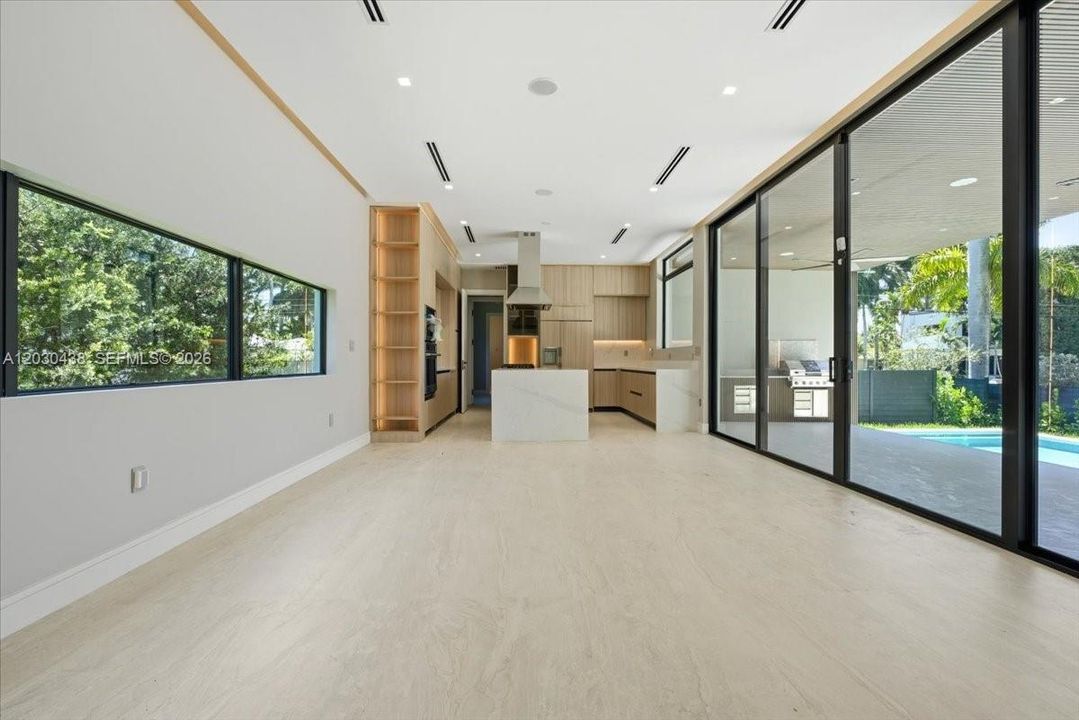 For Sale: $3,399,999 (5 beds, 5 baths, 3217 Square Feet)