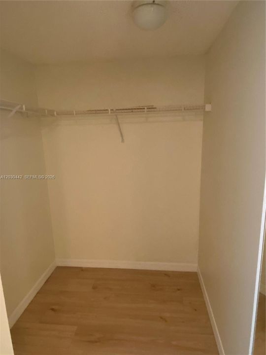 В аренду: $2,200 (2 спален, 2 ванн, 1112 Квадратных фут)