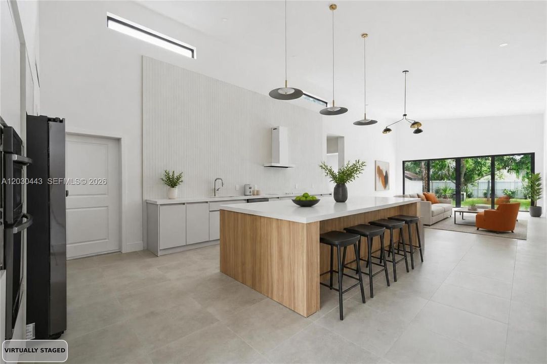 На продажу: $879,999 (4 спален, 3 ванн, 3000 Квадратных фут)