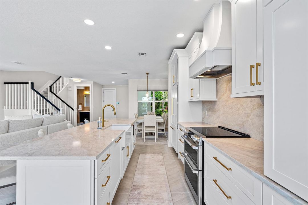 KITCHEN_TO_FRONT
